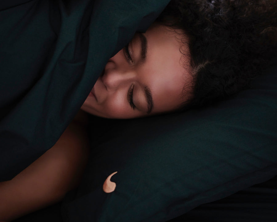 Kandalama percale pillowcase junior (dark green with dark green leaves) - Four Leaves