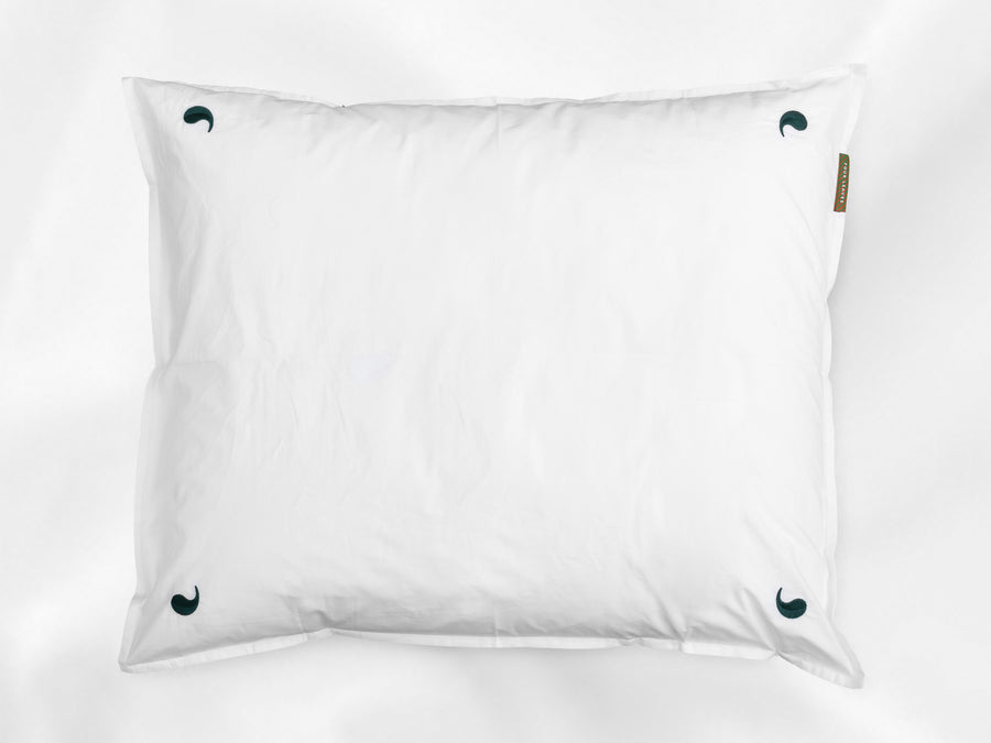 Kalundewa sateen pillowcase junior (white with dark green leaves) - Four Leaves