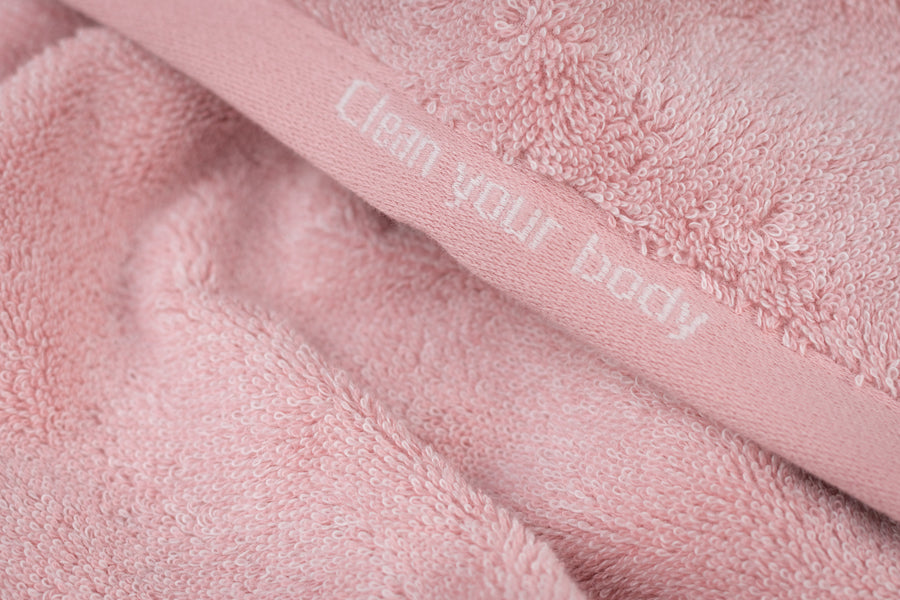 Namal Uyana pink bath towel (set of two) - Four Leaves