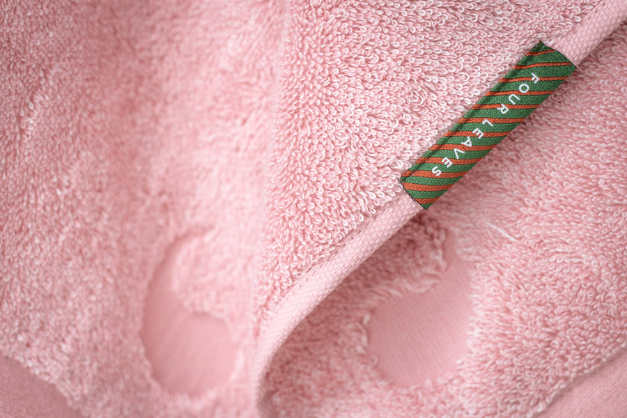 Namal Uyana pink bath towel (set of two) - Four Leaves