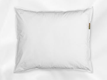 Nayakakanda glow sateen pillowcase junior (white with glow in the dark leaves) - Four Leaves